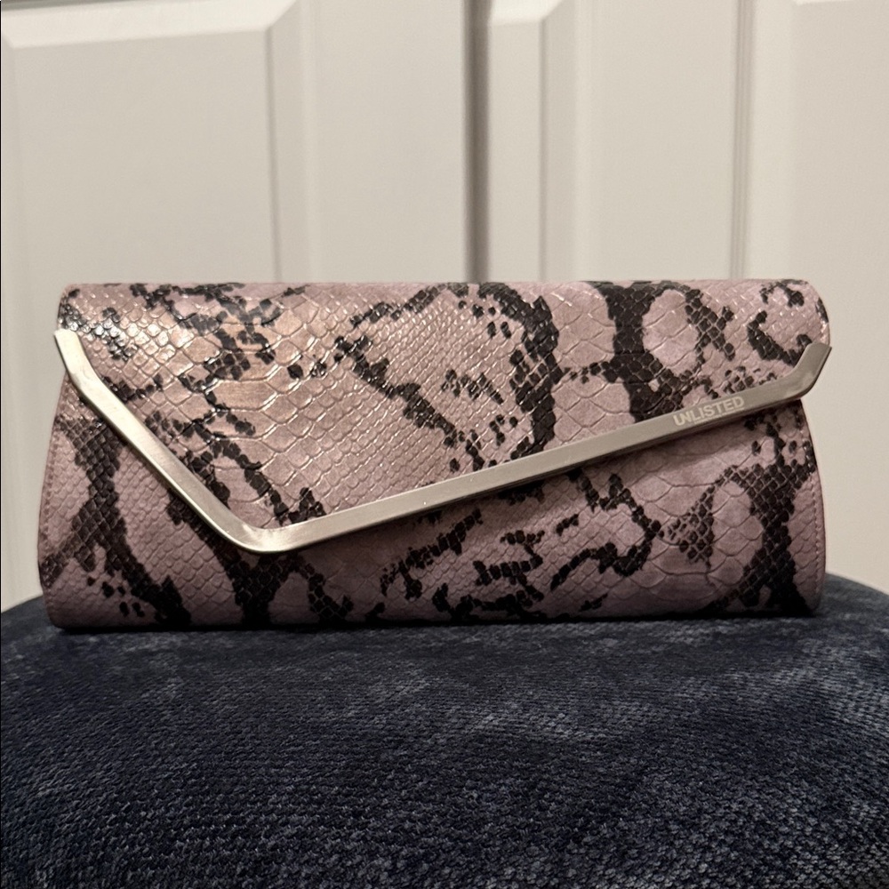 Unlisted Mauve and Black Snake Pattern Clutch